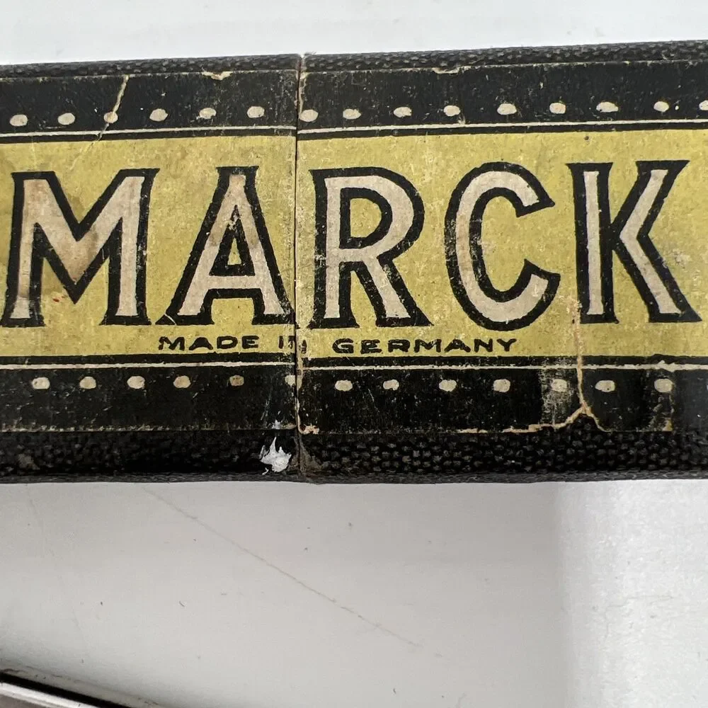Bismarck Box & Razor Black Germany Straight Razor Bernett 701 4/8 & Gemc